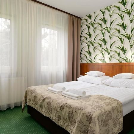 Hotel Zielony Poznań Buitenkant foto