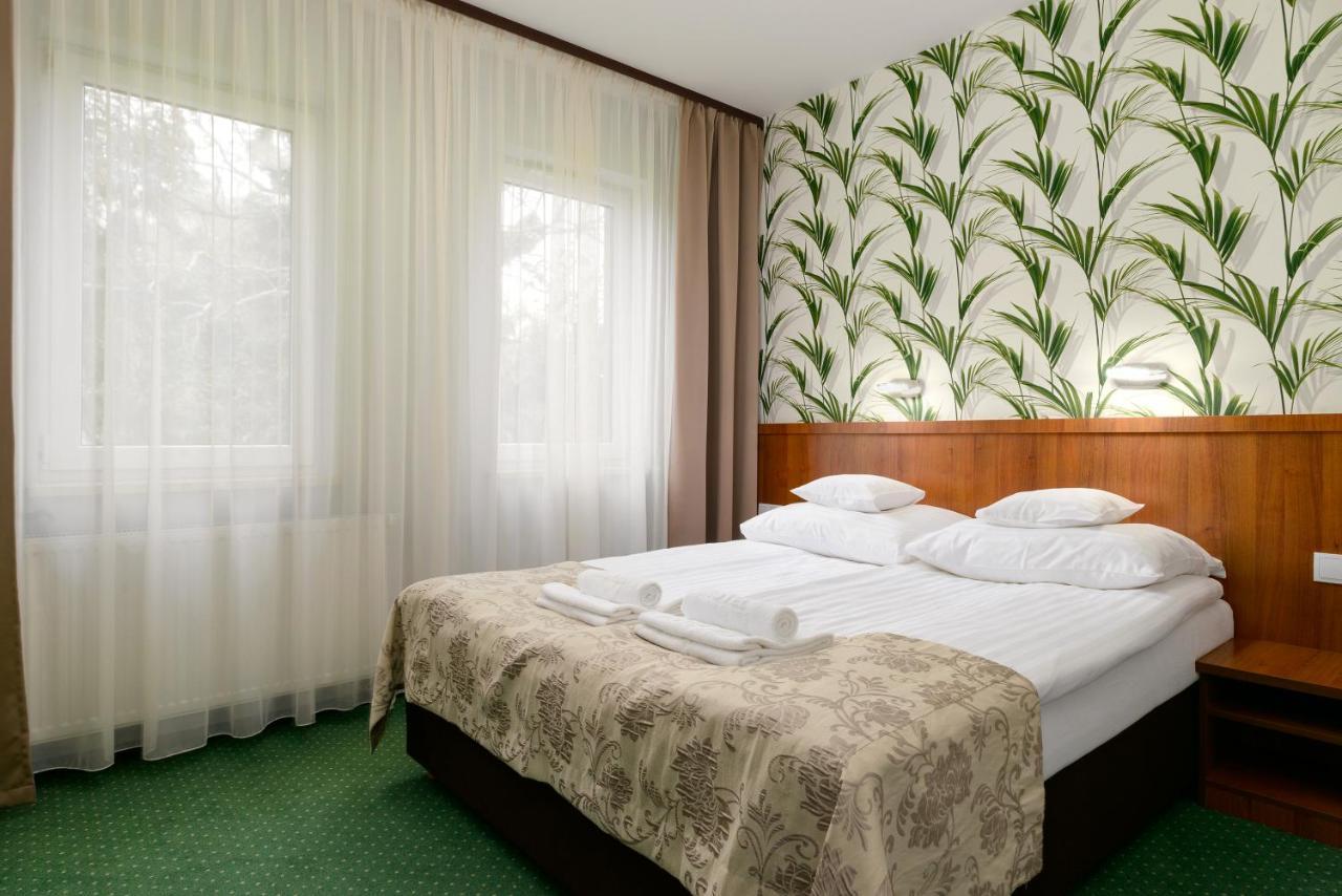 Hotel Zielony Poznań Buitenkant foto