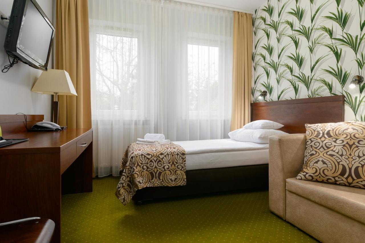 Hotel Zielony Poznań Buitenkant foto