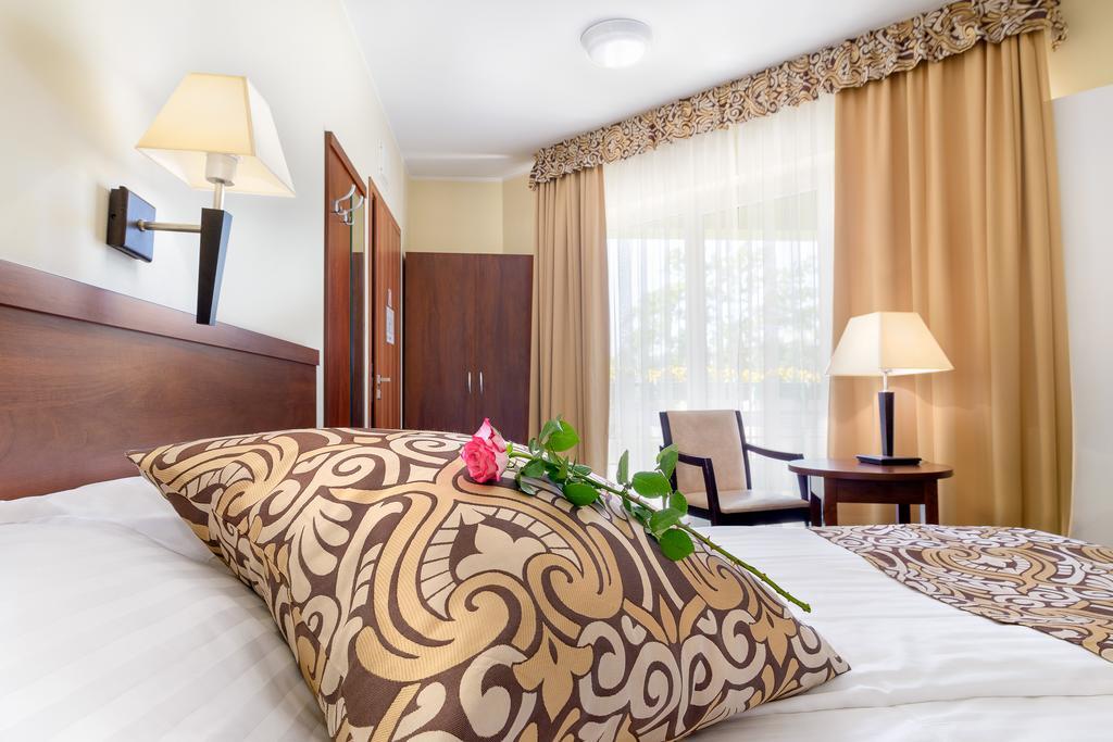 Hotel Zielony Poznań Buitenkant foto