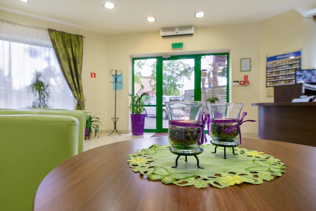 Hotel Zielony Poznań Buitenkant foto
