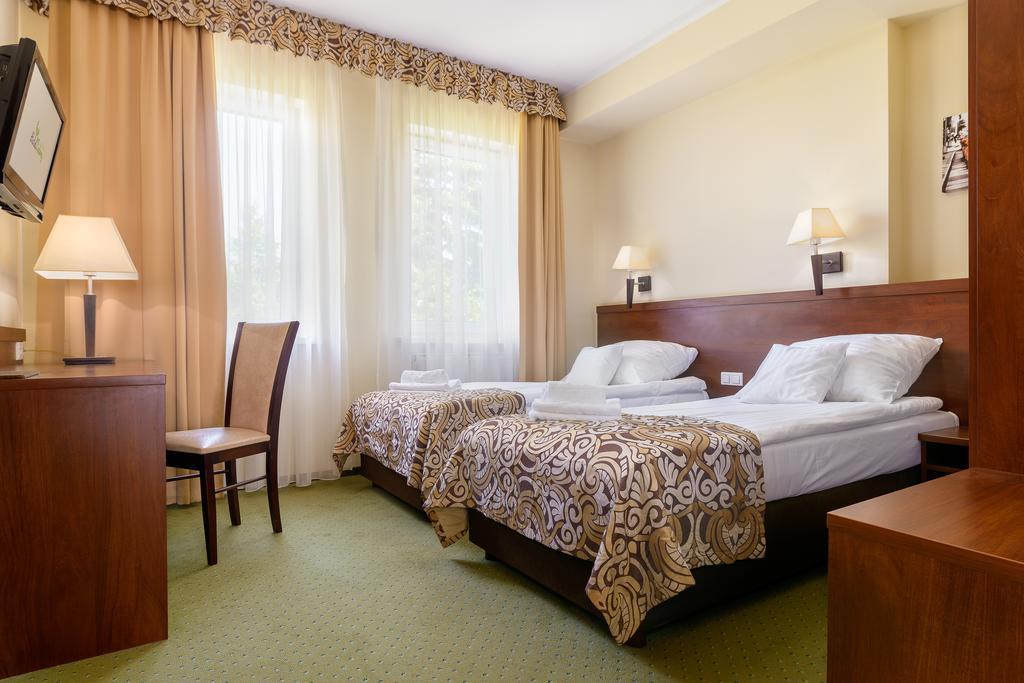 Hotel Zielony Poznań Buitenkant foto